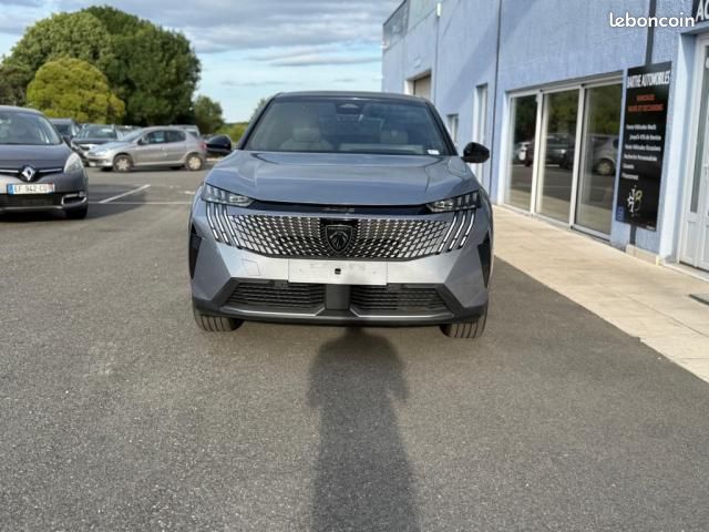 Peugeot 3008 Hybrid 145 e-DCS6 GT (image 3)