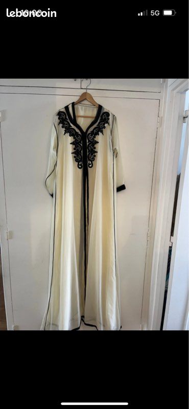 Robe orientale de fête (image 3)