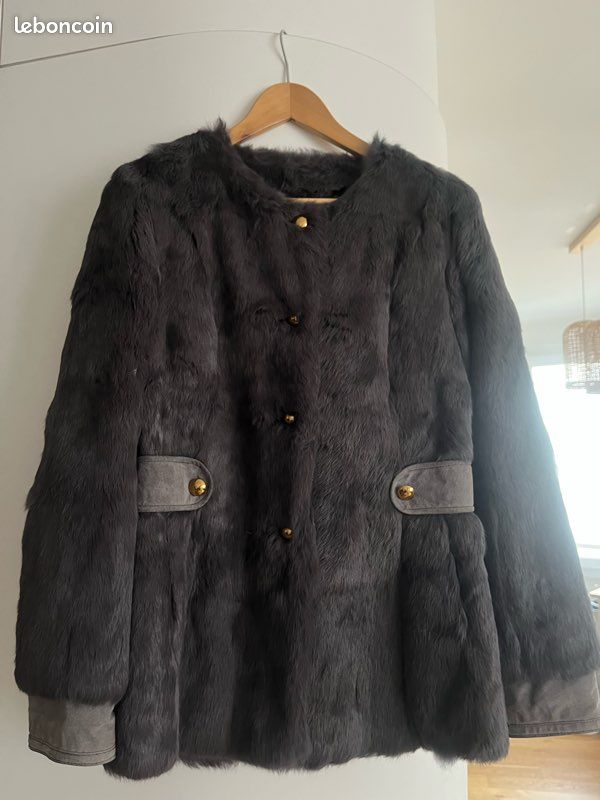Manteau en fourrure de lapin grise (image 1)