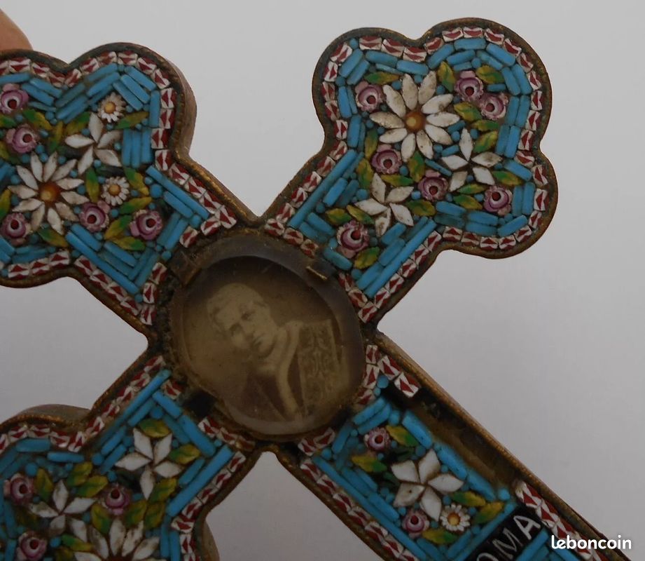 Pendentif Ancien Croix En Micro Mosaïque - Bijou Vintage