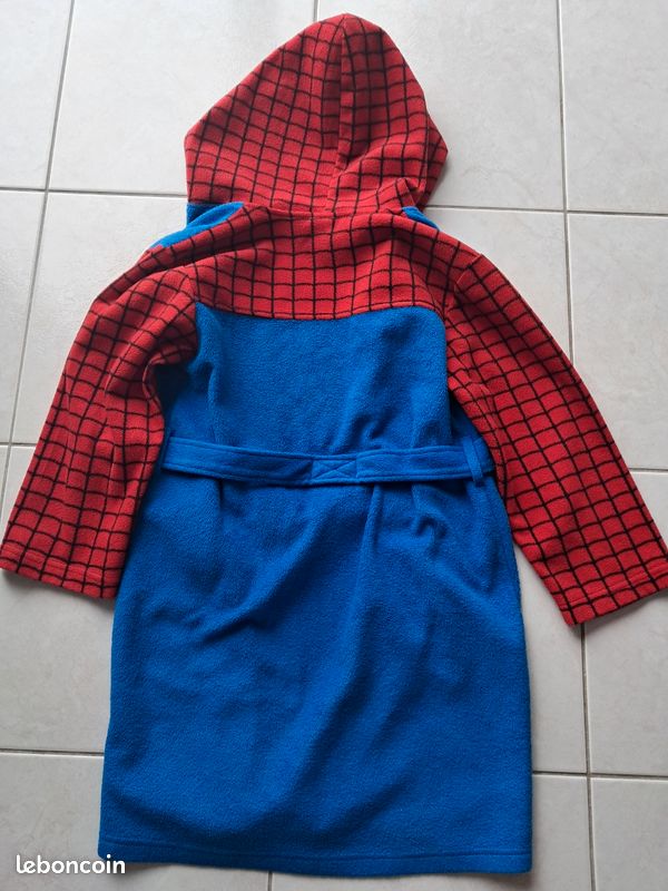 Parure de lit Spiderman dans sa toile d'araignée - Ma Parure