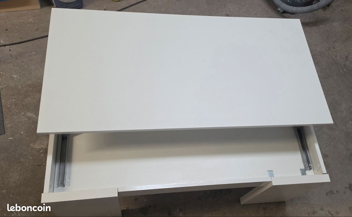 Table relevable (image 2)