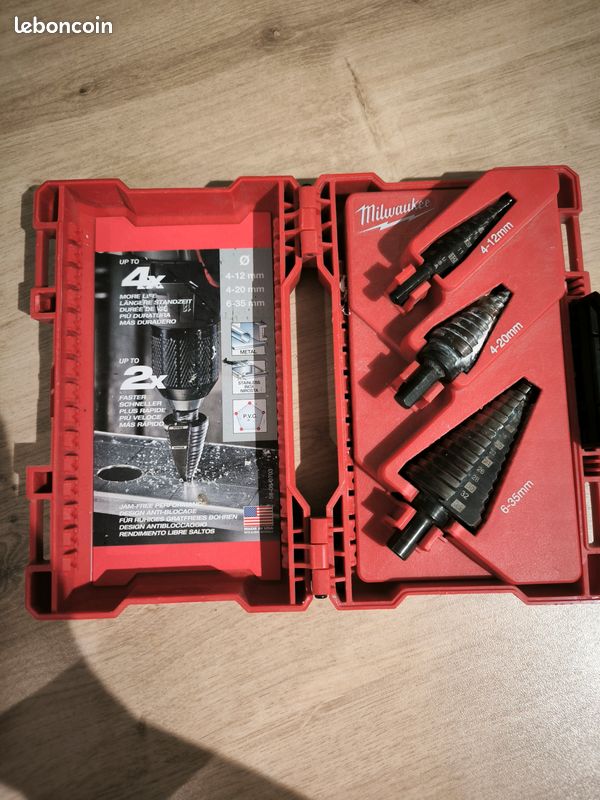 Forets étagés Milwaukee NEUFS (coffret 3 pièces) - Bricolage