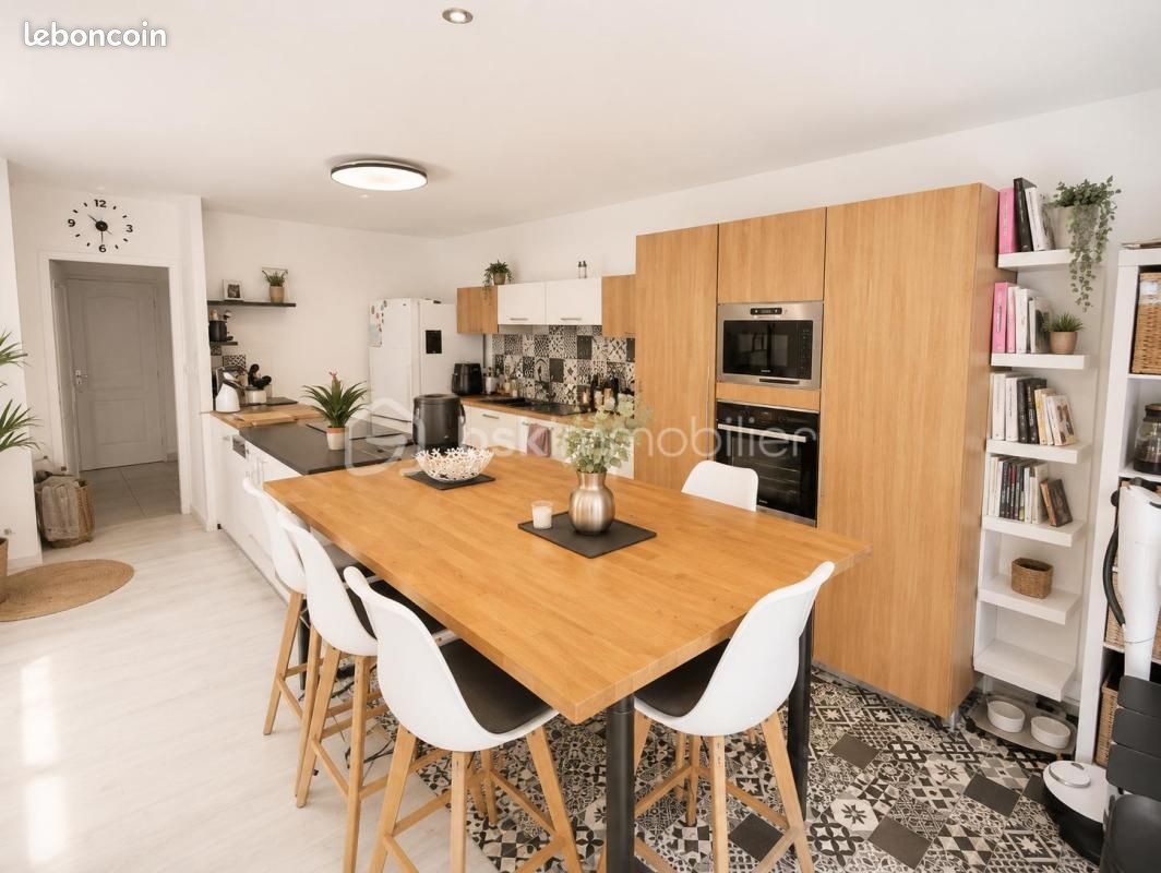 Maison 6 pièces 132 m² · à Nébian · 132 m² · 359 000 €
