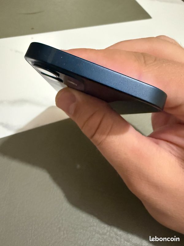 IPhone 12 Mini 64GB Noir Excellent État (image 4)