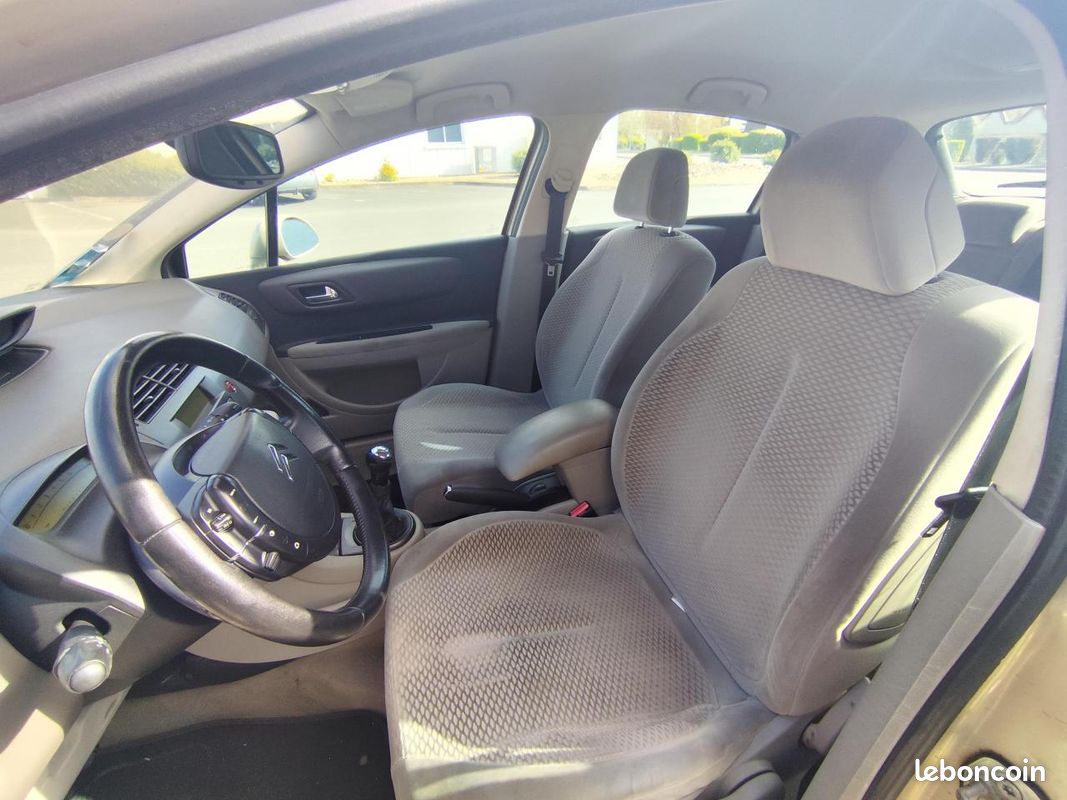 CITROEN C4 1.6i 16V - 110 BERLINE Pack Ambiance PHASE 1 (image 15)