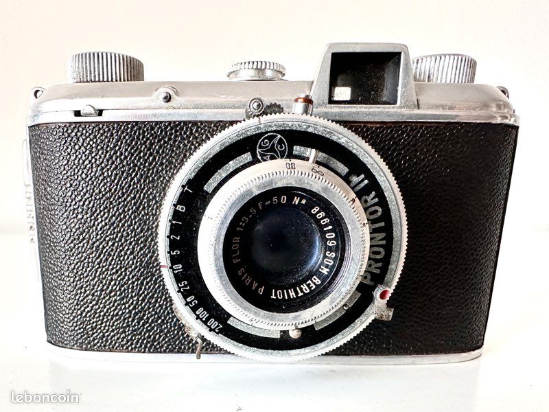 Rare appareil photo Hemax. Objectif Anastigmat Flor Berthiot F/4,5. Étui en cuir