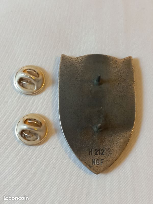Insigne Original IHEDN - Institut Des Hautes Études De Défense Nationale - Modèle G.3475 - Neuf