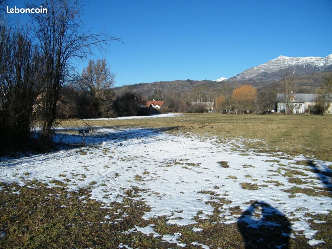 Terrain 535 m² Chabottes · 78 000 €