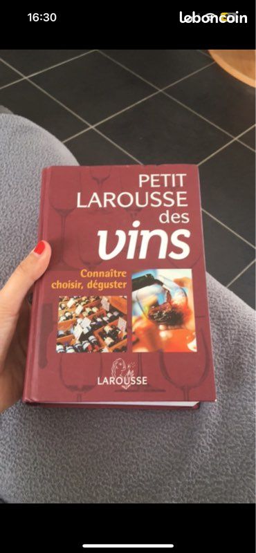Petit Larousse des vins (image 1)