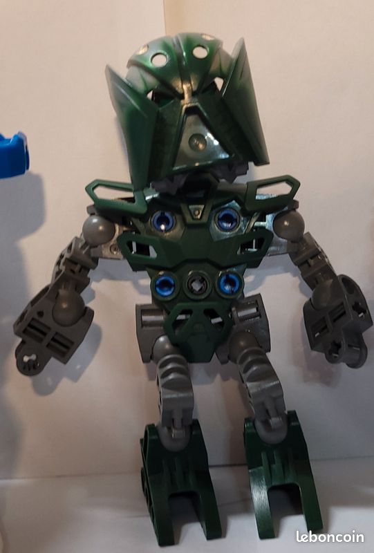 Lot LEGO Bionicle Matoran Metru Nui (4) + Slizer 8501 - 2004 (image 3)