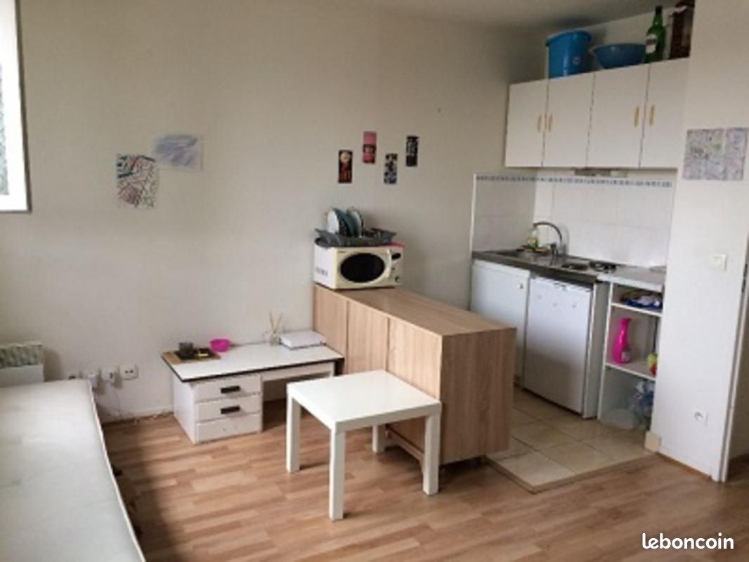 Appartement 1 pièce 28 m² · à Valenciennes · 28 m² · 425 €