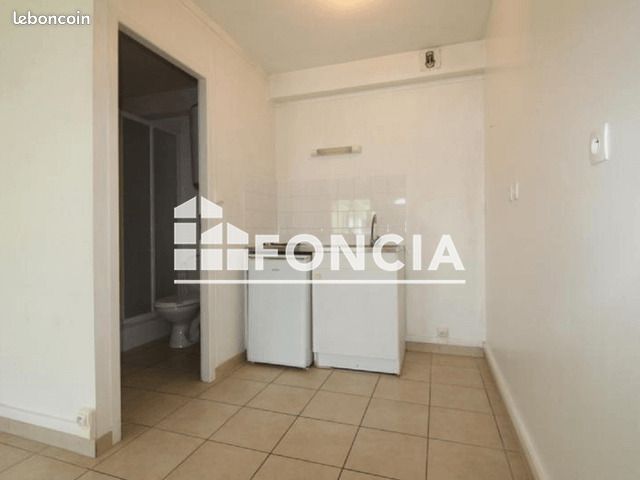 Appartement 1 pièce 22 m² · à Saint-Martin-d'Hères · 22 m² · 399 €