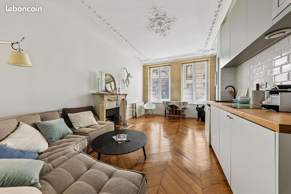 Appartement 2 pièces 42 m² · à Paris · 42 m² · 470 000 €