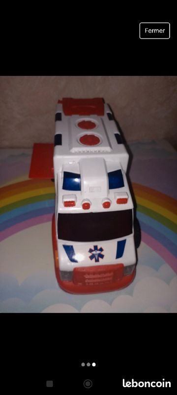 Jouet camion ambulance (image 3)