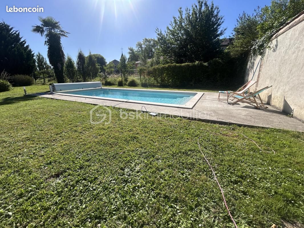 Maison 8 pièces 402 m² · au Passage · 402 m² · 599 000 €