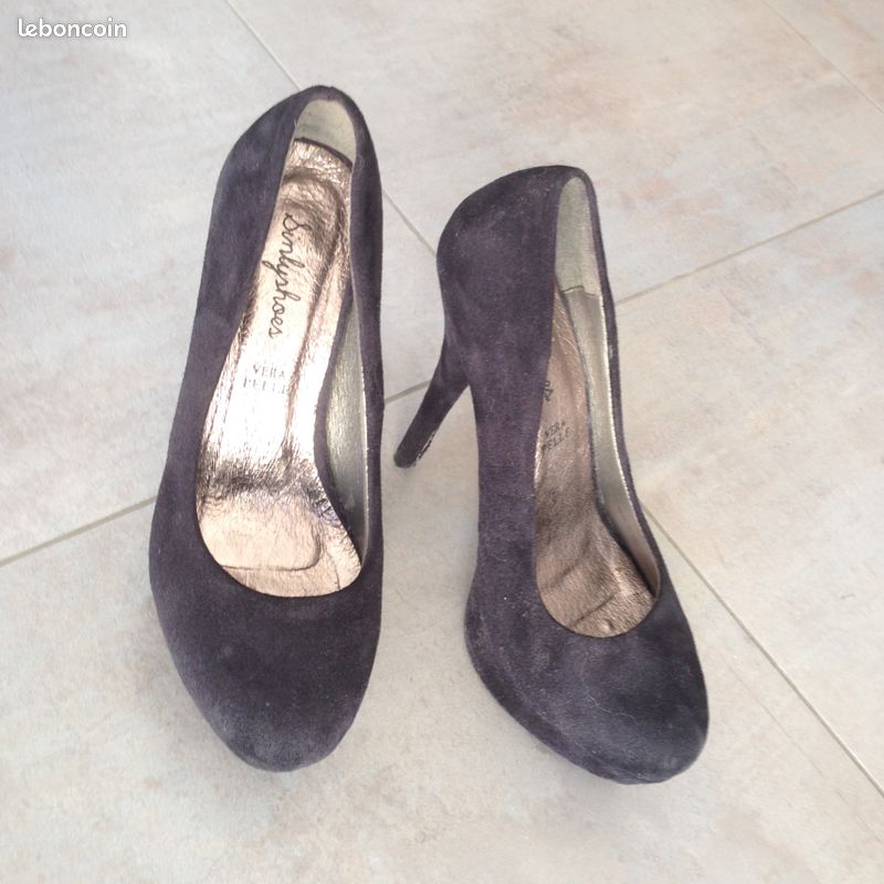 Escarpins nubuck noir Vera Pelle pointure 37 (image 2)