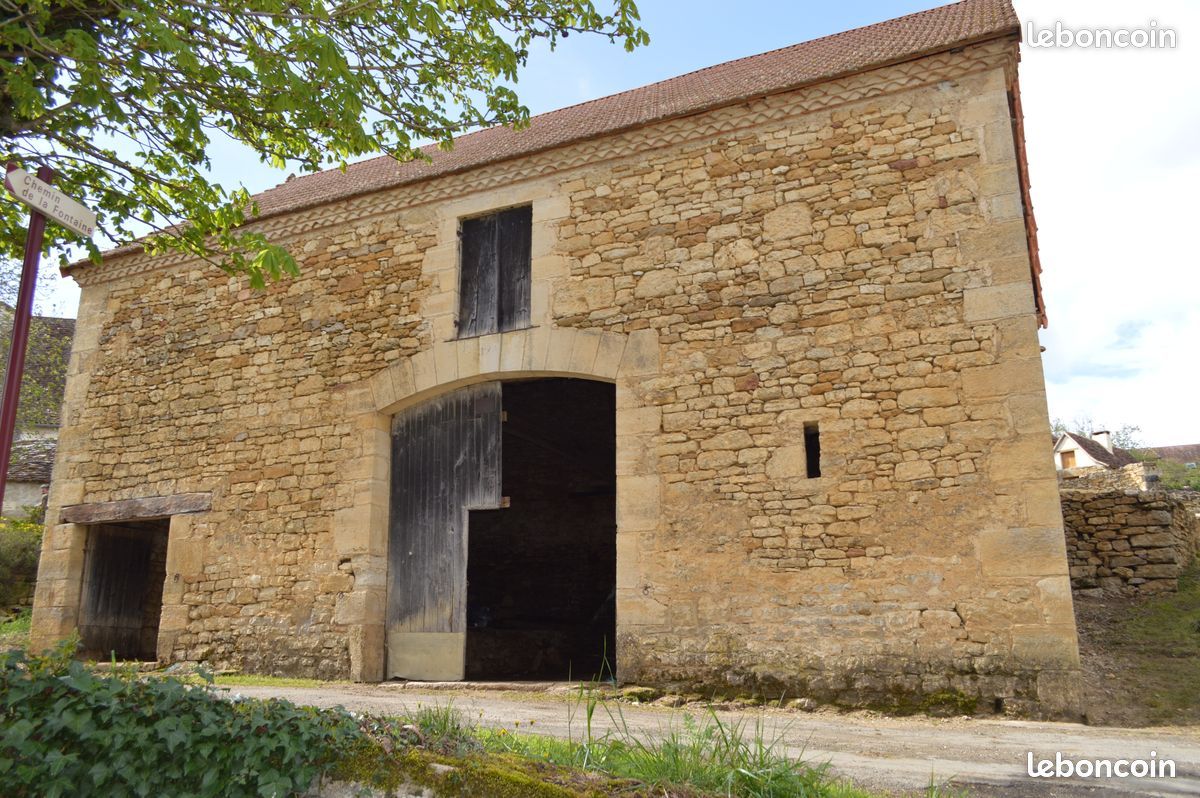 Maison 1 pièce 160 m² · à Cherveix-Cubas · 160 m² · 46 000 €