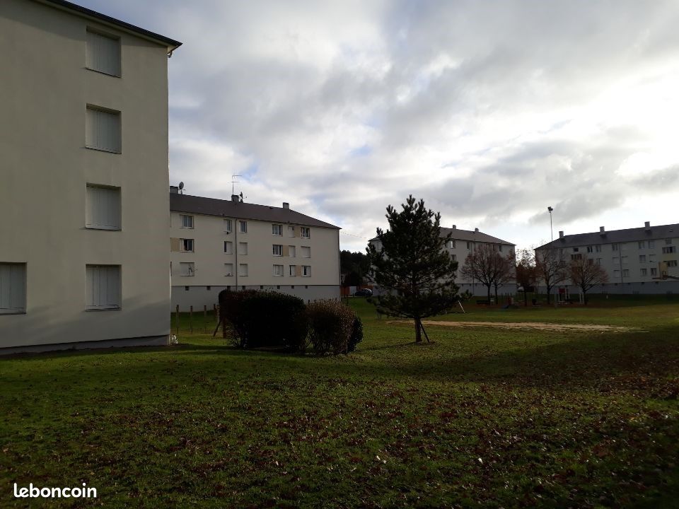 Appartement 3 pièces 79 m² · à Briare · 79 m² · 595 €