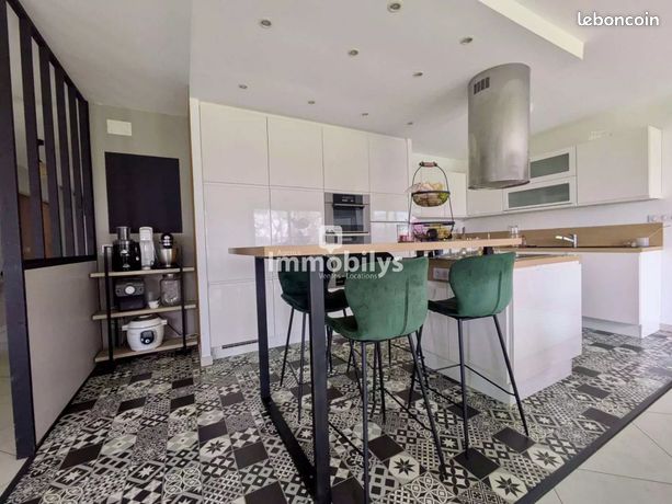Maison 9 pièces 165 m²