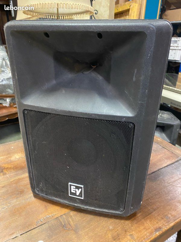 Paire d’enceintes Électro Voice (image 1)