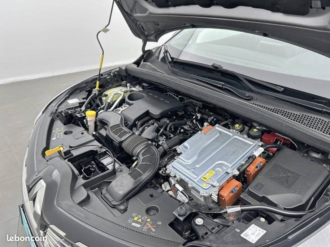Renault Captur E-Tech Plug-in 160 - 21 Initiale Paris (image 15)