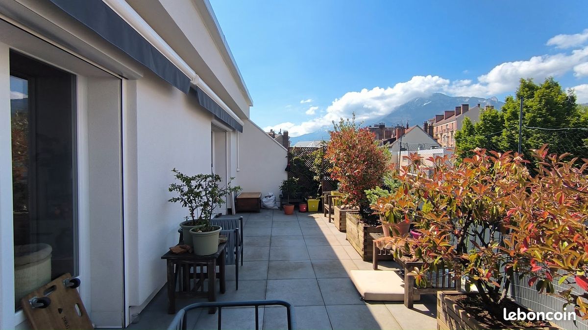 Appartement 3 pièces 64 m² · à Grenoble · 64 m² · 250 000 €