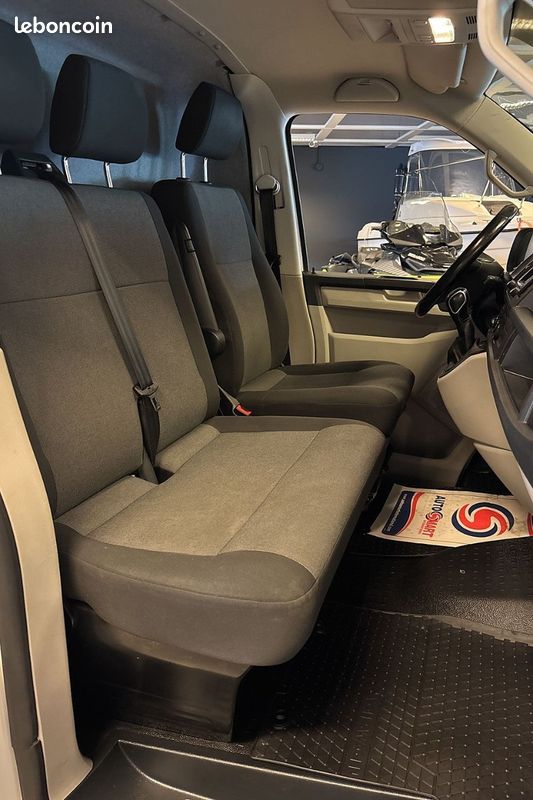 Volkswagen TRANSPORTER T6 2L TDI 150CH DSG7 L1H1 SUIVI COMPLET VW chauffage auxiliaire+attelage (image 10)