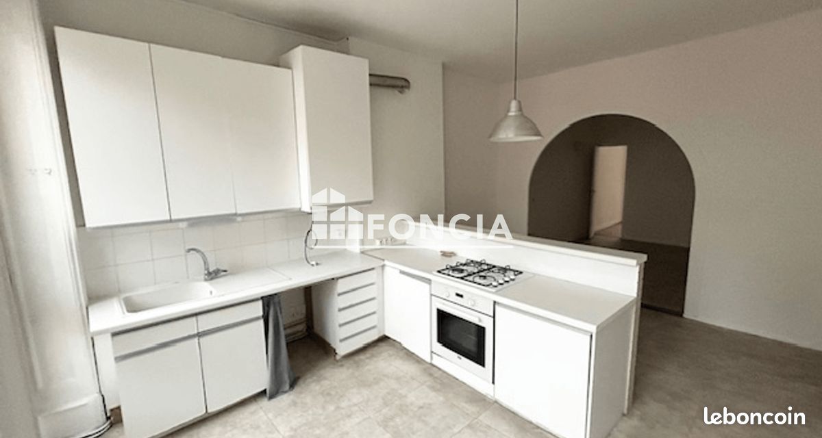 Appartement 2 pièces 66 m² · à Saint-Étienne · 66 m² · 490 €