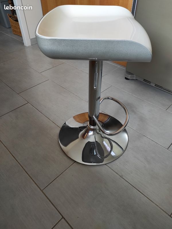 Tabouret de bar (image 2)