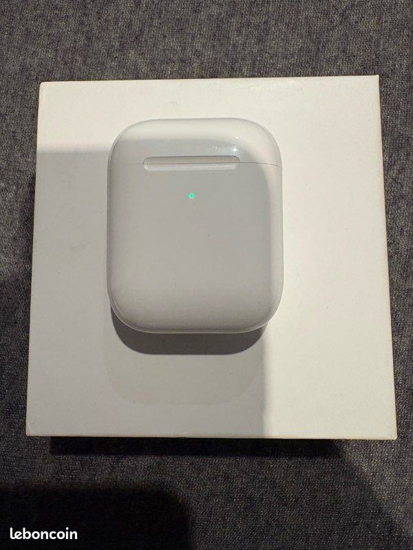AirPod (image 2)