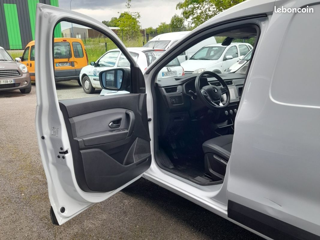 Renault express van tce 100 confort prix 6500 euros ht (image 14)