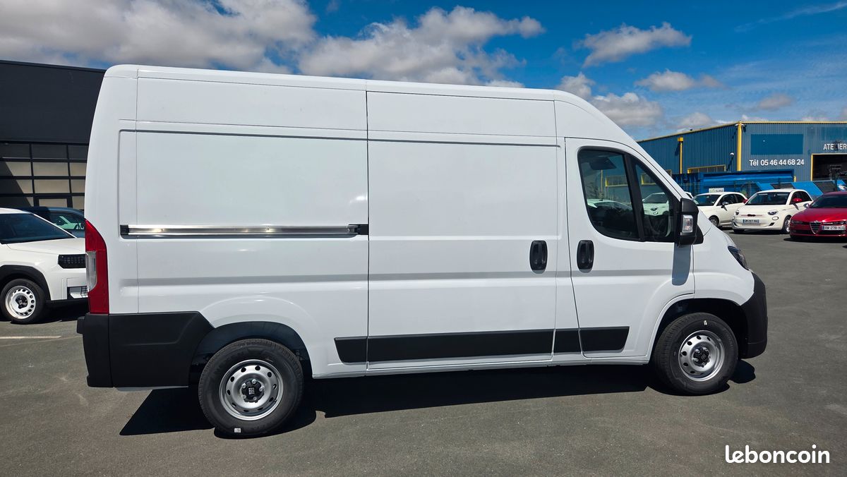 381e/mois FIAT DUCATO tôlé L2H2 3.3t 140ch Easy Pro (image 3)