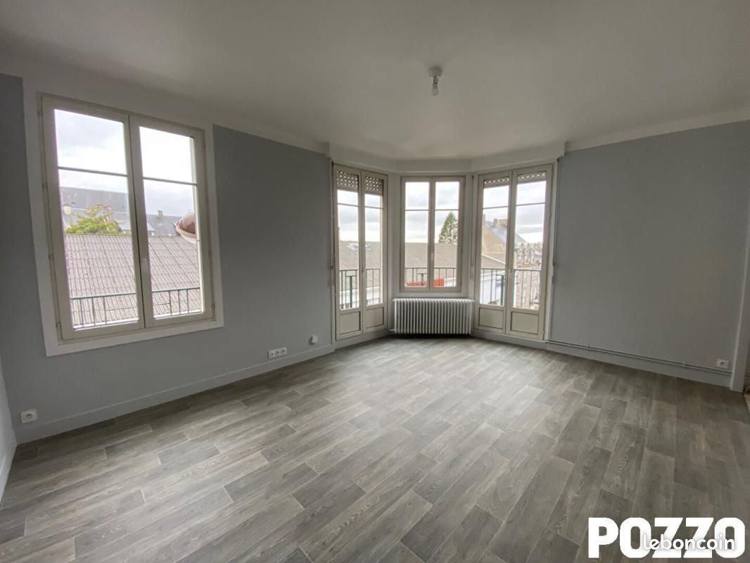 Appartement 2 pièces 78 m² · à Coutances · 78 m² · 670 €/mois