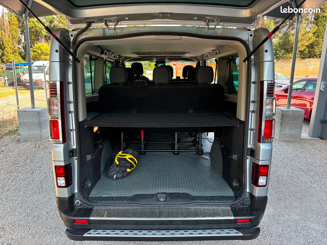 RENAULT TRAFIC Combi Phase 3 L2 2.0 DCi 150 Intens / 9 Places / 2 Portes Latterales Coulissantes (image 22)