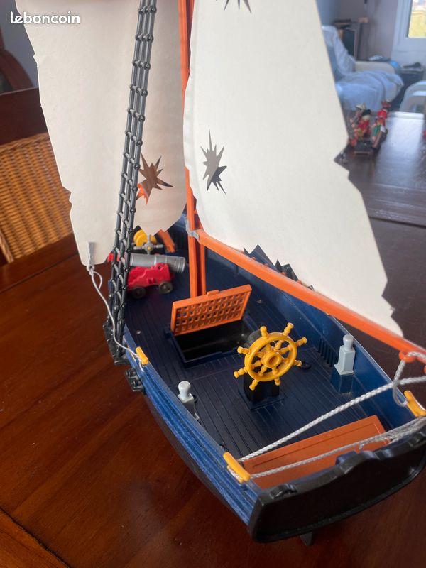 Playmobil bâteau pirate corsaire 5810 incomplet