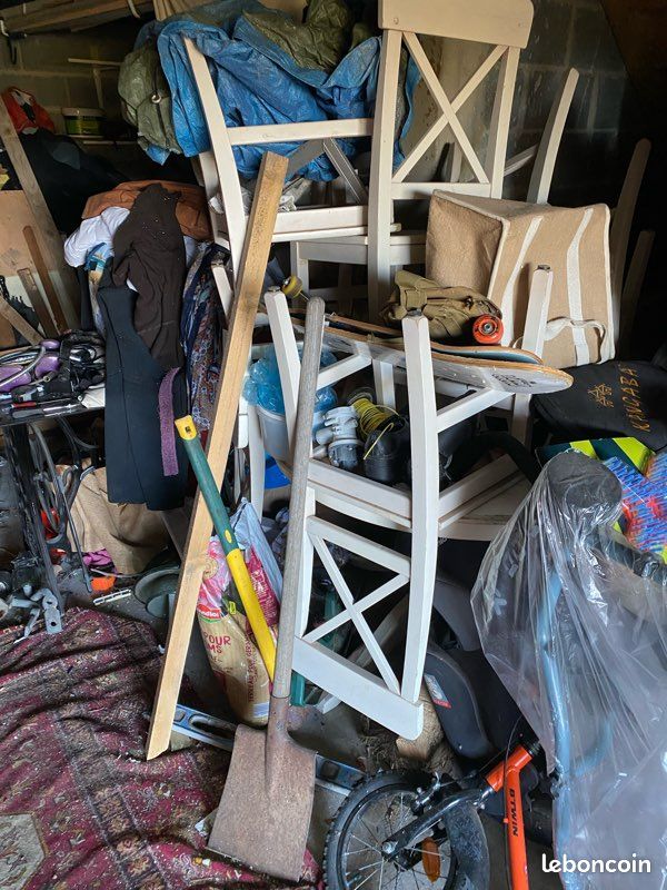 Table à manger avec 6 chaises (image 2)