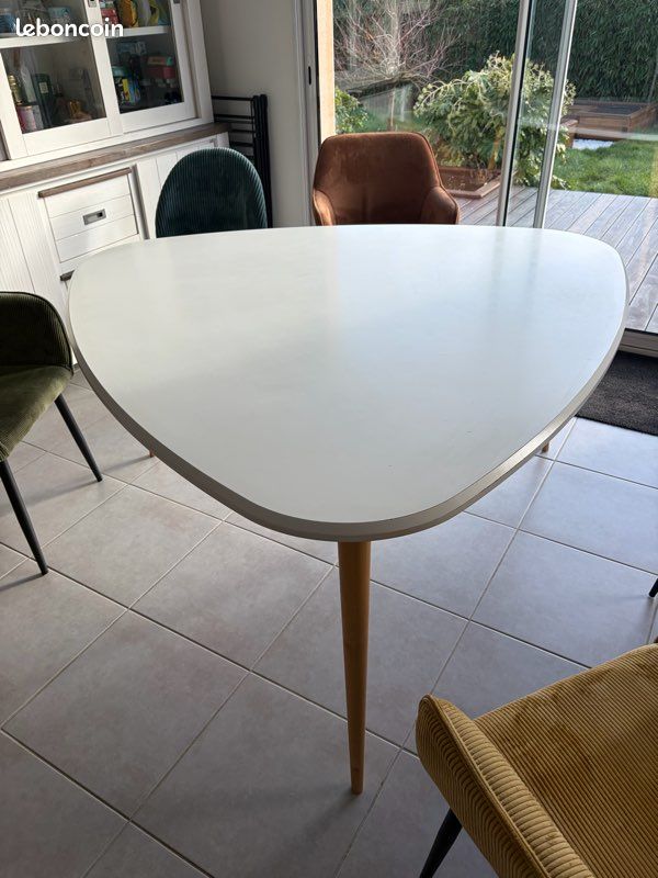 Vends table à manger (image 1)