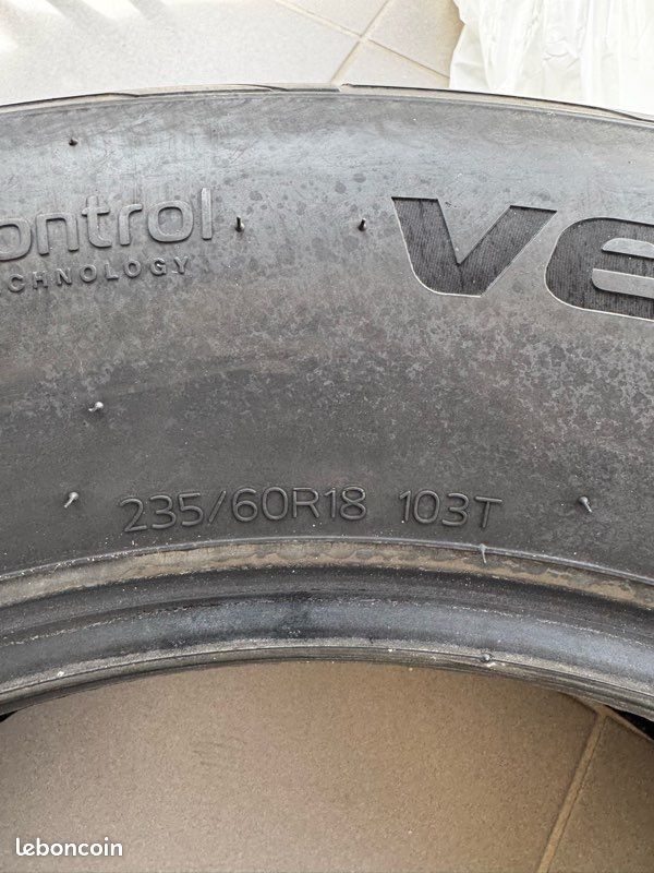 Pneus 235/60 18 (image 3)
