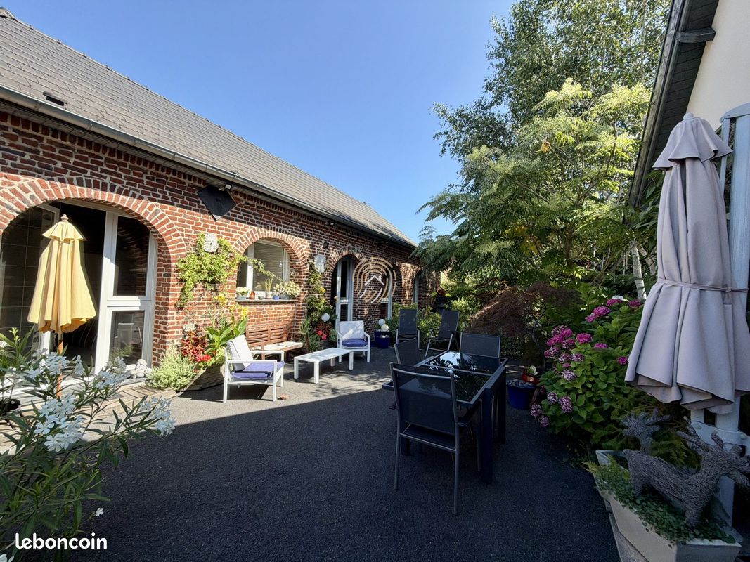 Maison 7 pièces 310 m² · à Valenciennes · 310 m² · 499 500 €