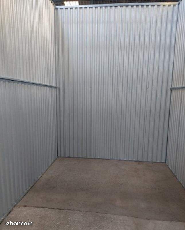 Garage/box 7 m² Pluguffan - Locations