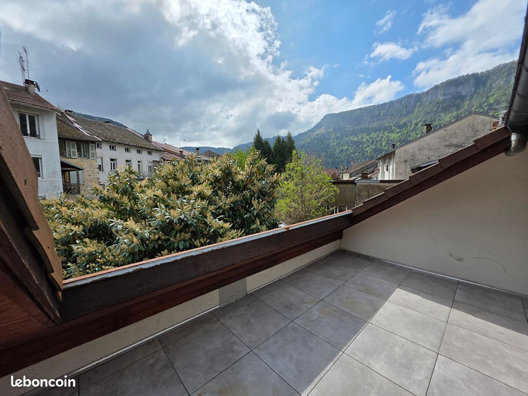 Appartement 3 pièces 94 m² · à Nantua · 94 m² · 575 €/mois