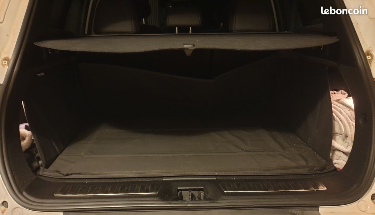 Tapis De Coffre Sur Mesure OMAC Pour Renault Kadjar 2015-2022 - Caoutchouc Noir Antidérapant