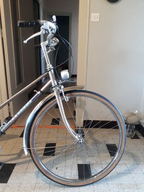 Sonnette timbre vélo ancien vintage métal PEUGEOT