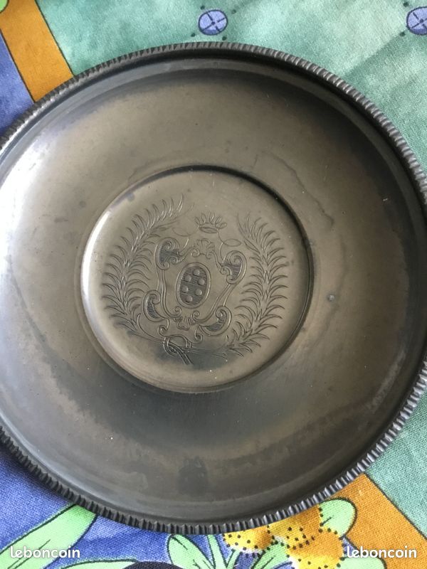 6 tasses à café en étain et porcelaine avec soucoupes anciennes (image 4)
