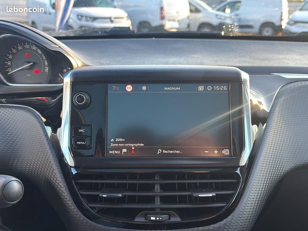 PEUGEOT 2008 1.2 puretech 110 crossway (image 27)