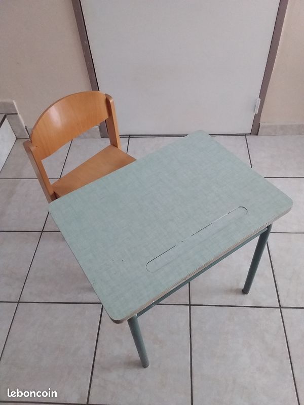 Bureau écolier (image 1)