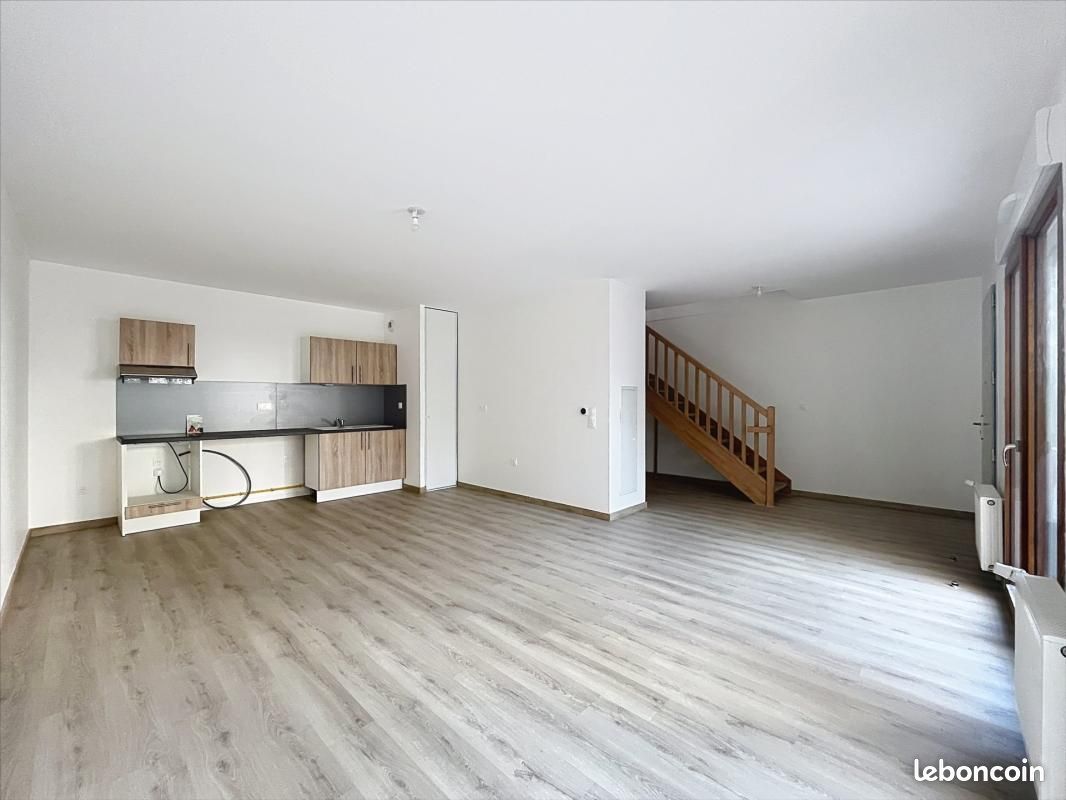 Maison 4 pièces 83 m² · à Clermont-Ferrand · 83 m² · 921 €/mois