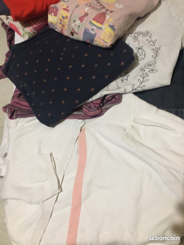 Lot fille 7/8 ans (image 6)