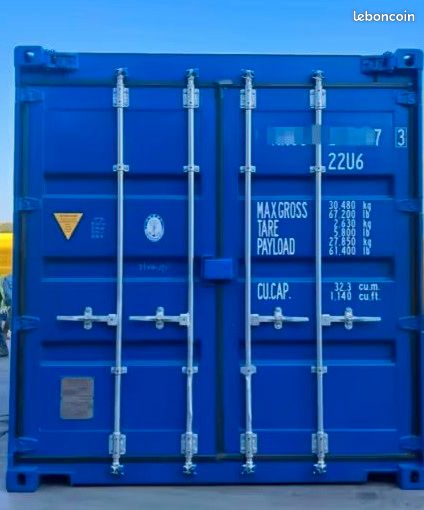 Box de rangement ,conteneur , stockage · à L'Étang-Salé · 200 €/mois
